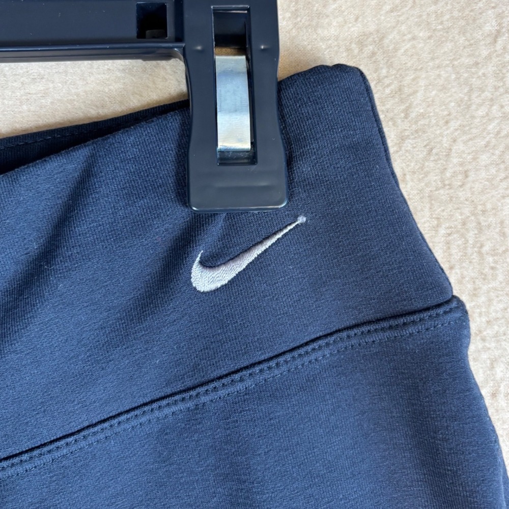 Nike Fit Dry Women Black Athletic Shorts Size M 249634-010 - Picture 2 of 7